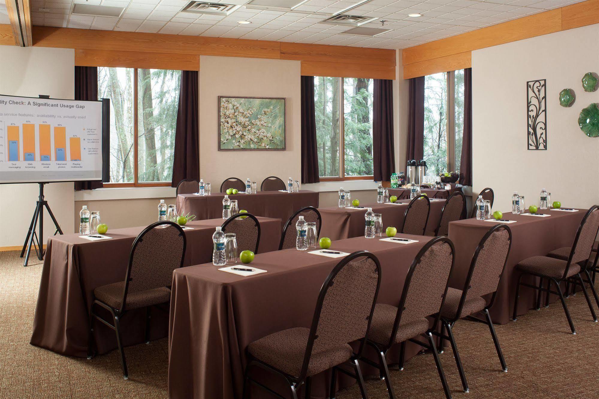 The Inn At Honey Run Millersburg Exterior photo